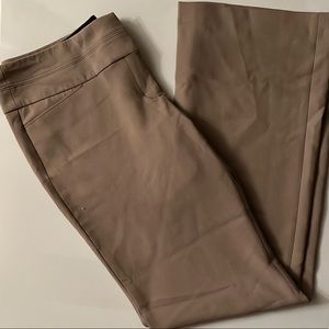 Express editor beige slacks size 6R. E#532
